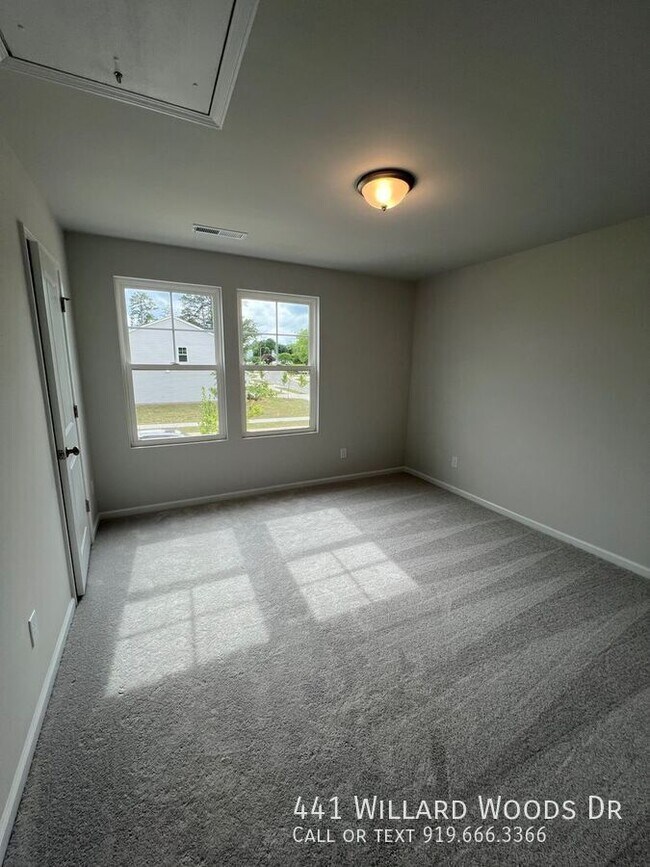 Building Photo - 441 Willard Wds Dr