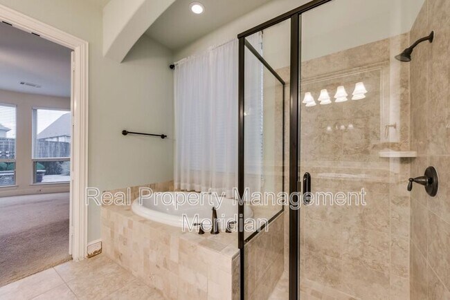 Building Photo - 14900 Foxbriar Ln