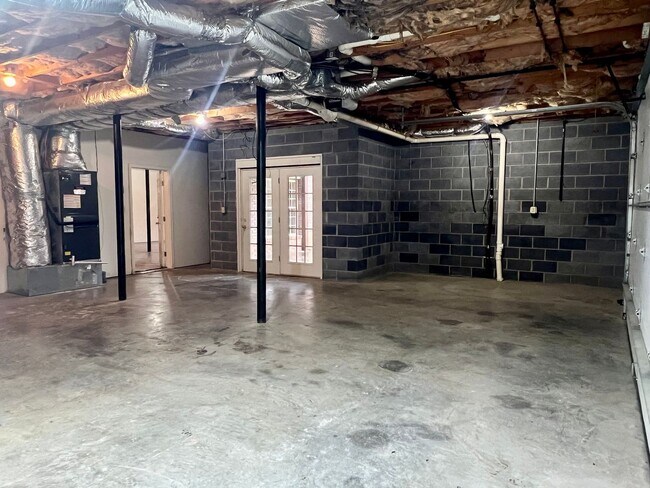 Building Photo - 1212 Ridgewood Ct