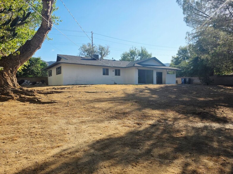 Building Photo - 7167 Columbia Way