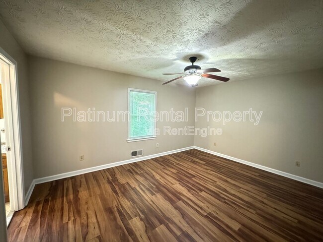 Building Photo - 3165 Arden Way SW
