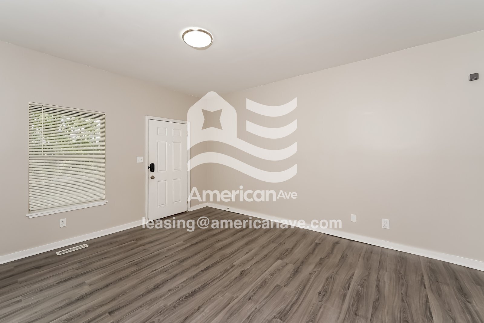 Building Photo - 8109 1st Ave S