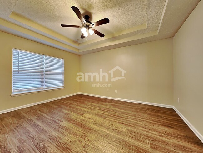 Building Photo - 1860 Enterprise Ave