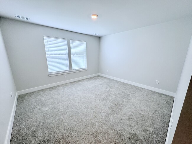 Building Photo - 203 Grange Vly Ln