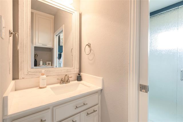 Building Photo - 2707 Elmwood Dr