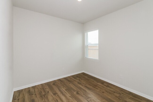 Building Photo - 7518 Tipton Meadow Way