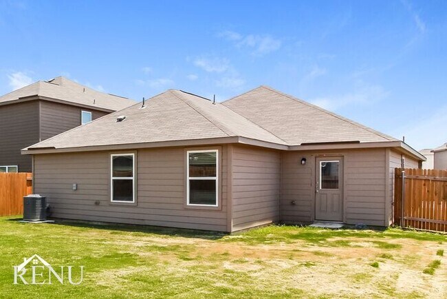 Building Photo - 18404 Allen Welch Dr