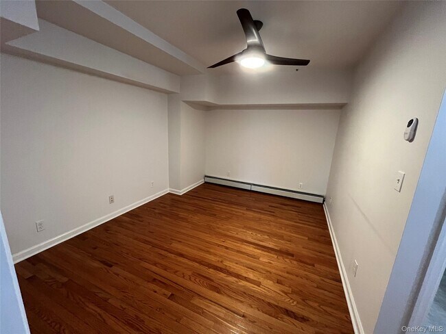 Building Photo - 107 Lincoln Ave