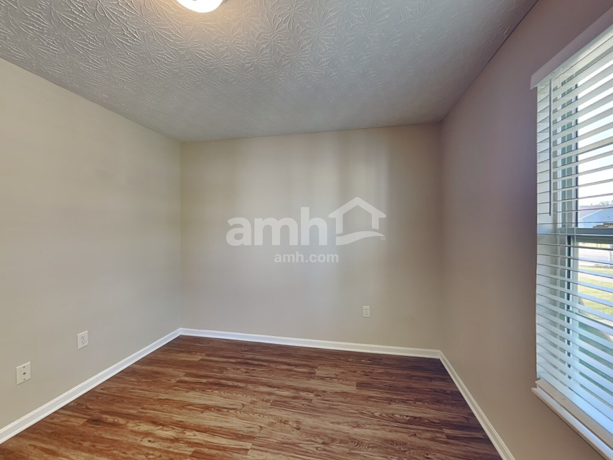 Building Photo - 1166 Linford Cir