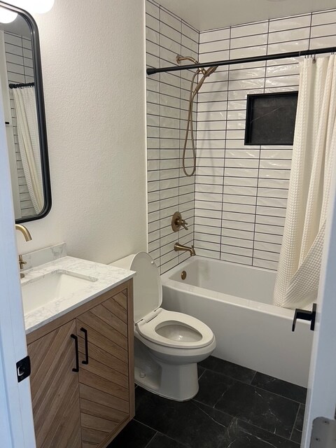 Building Photo - 402 E Las Palmaritas Dr