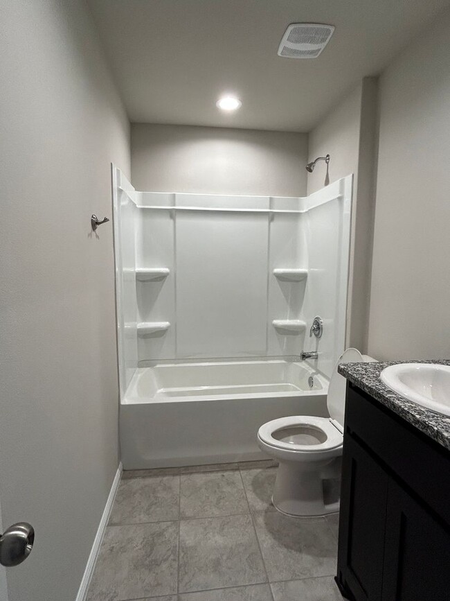 Building Photo - Beautiful Home in Homestead at Parks Bell ...