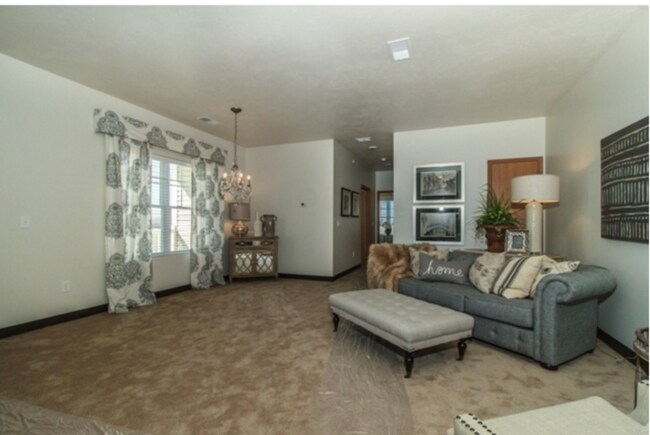 Primary Photo - 46810 Red Fox Lane - Addison 34