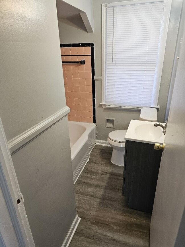 Building Photo - 5786 Neff Ave