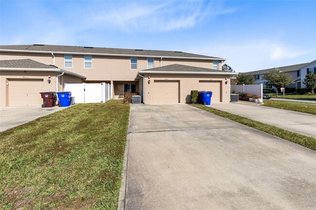 Building Photo - 4832 Riverwalk Dr