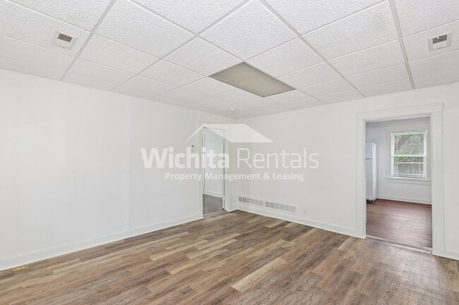 Building Photo - 1 bedroom home