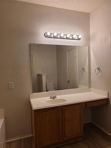 Building Photo - 4758 Marina Del Rd