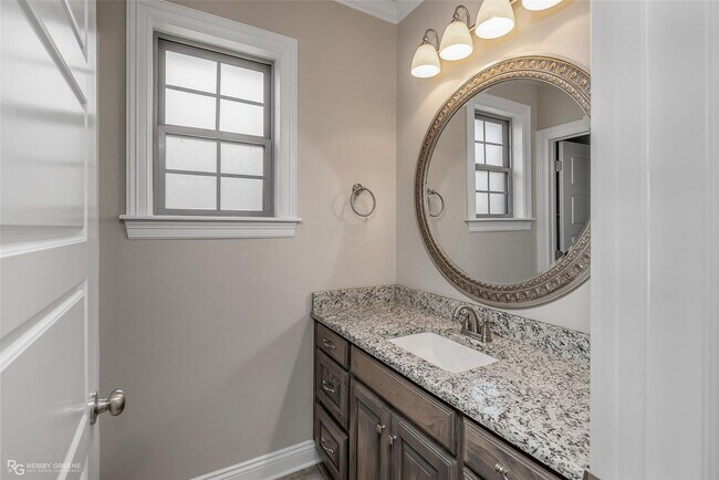 Building Photo - 307 Ansley Cir