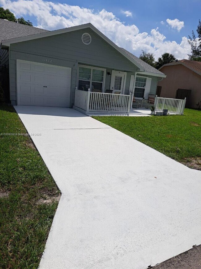 Building Photo - 11182 Sacco Dr