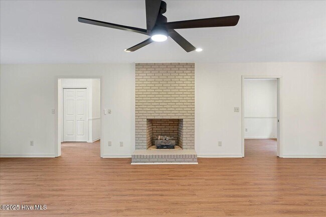 Building Photo - 40 Bogie Dr