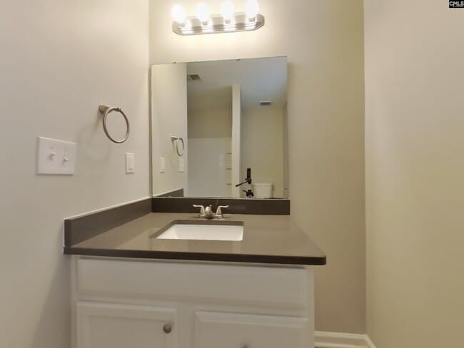 Building Photo - 129 Honey Tree Rd