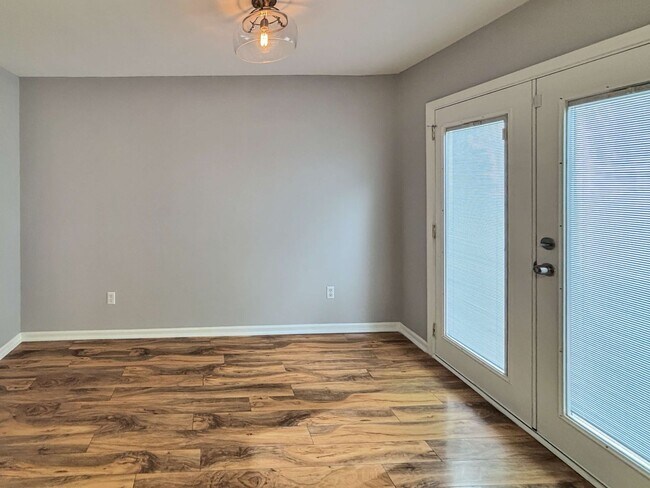 Building Photo - Beautiful and Comfortable Home in Mableton!