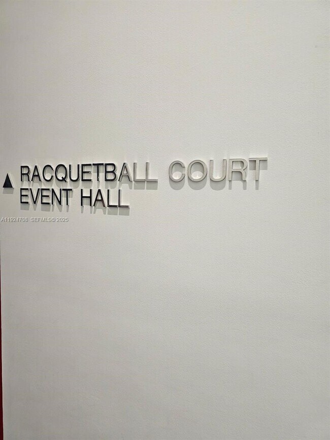 Building Photo - 1600 NE 1st Ave