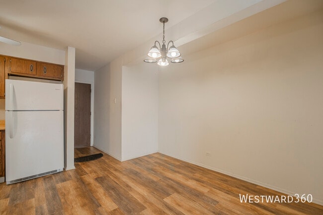 Building Photo - 10413 Dearlove Rd