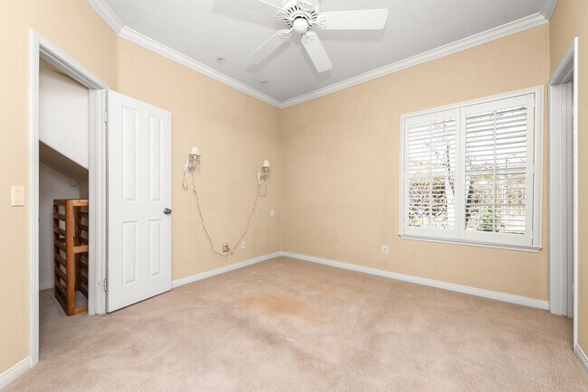 Building Photo - 2663 Yellowwood Dr