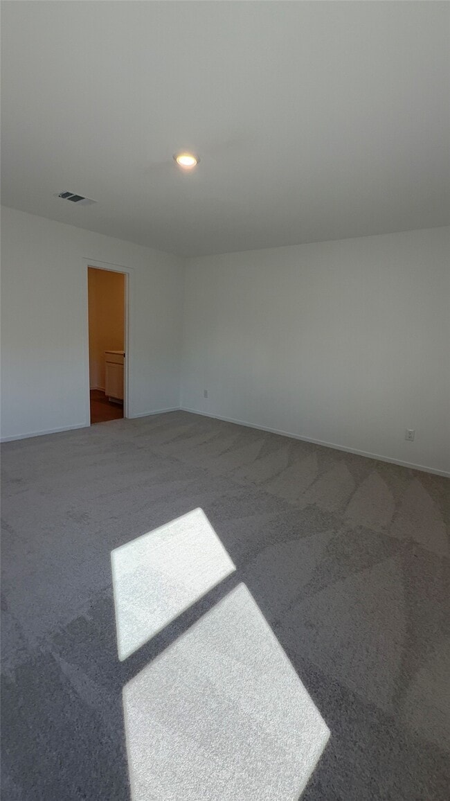 Building Photo - 327 Parkin Ct
