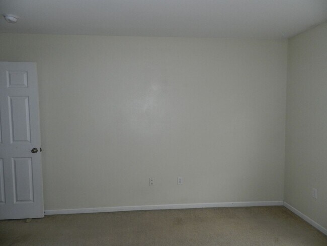 Building Photo - 222 Settlers Pass