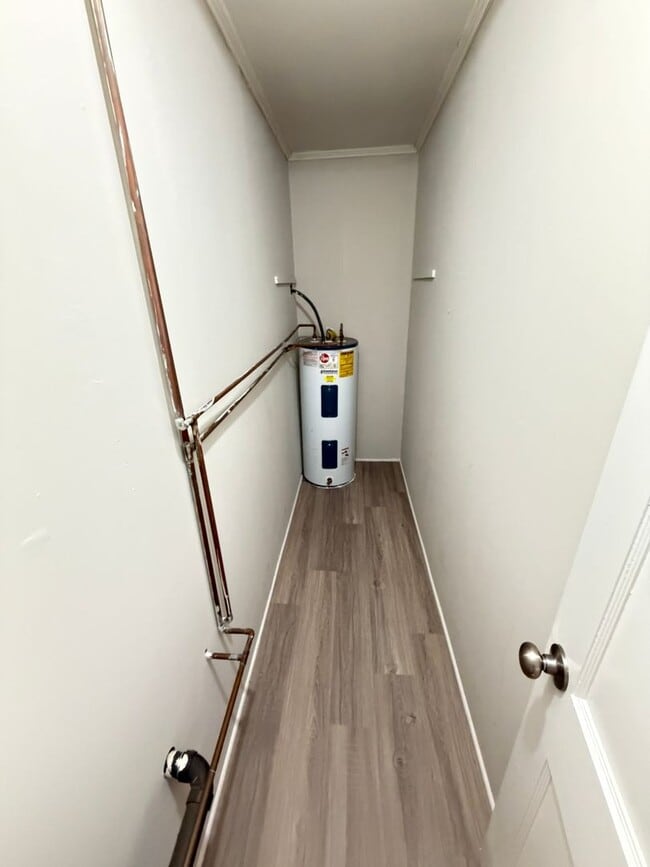 Building Photo - 220 E Center Ave