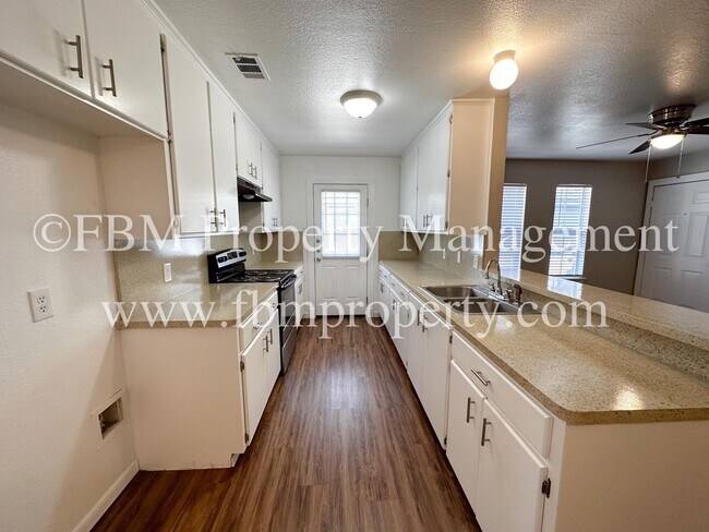 Building Photo - 107 Ave B