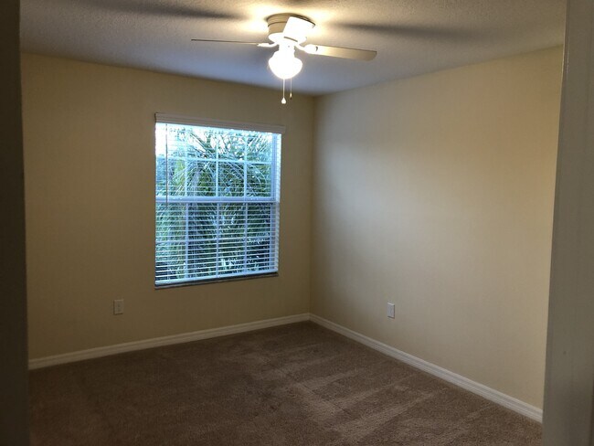 Building Photo - Beautiful Renovated 3/2.5 Located In Independence