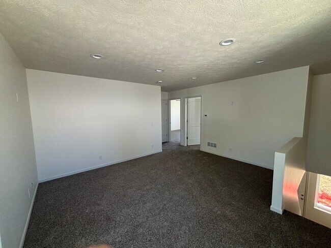 Building Photo - Available now! Brand New 3 Bedroom 2 Bath ...