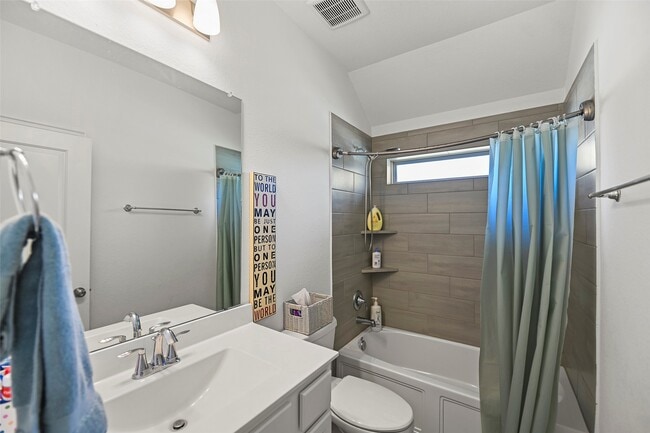 Building Photo - 19102 Brazos Bend Park Dr