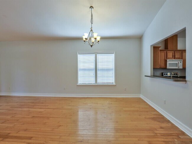 Building Photo - 3336 Cameron Chase Dr