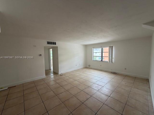 Building Photo - 1821 NE 168th St