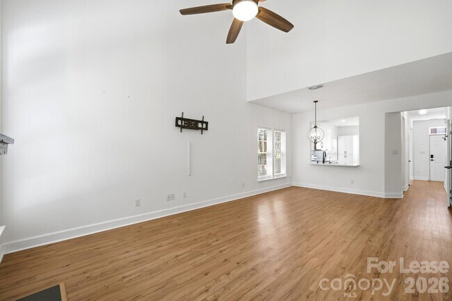 Building Photo - 4084 Holly Villa Cir