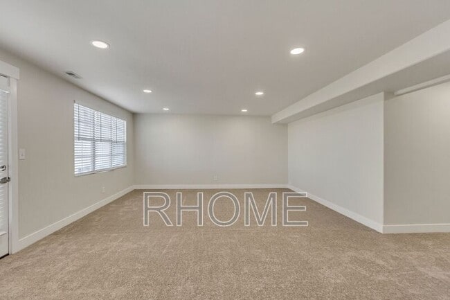 Building Photo - 105 Chandlerpoint Way