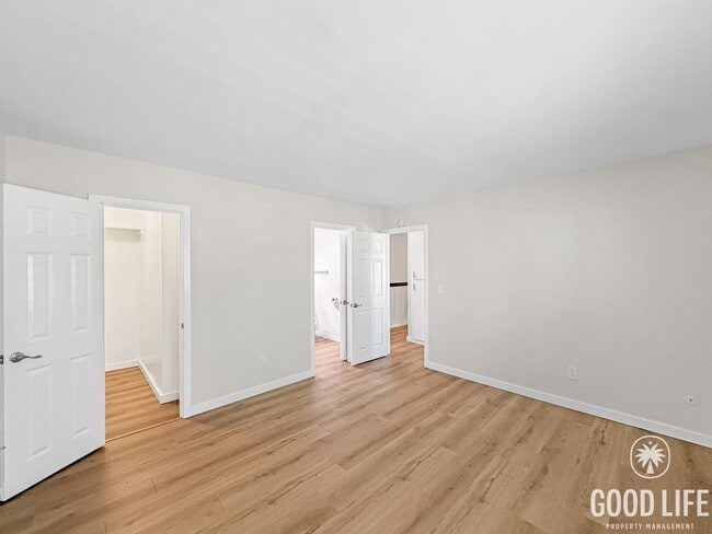 Building Photo - Modern 3BD/1.5BA Townhome in Tierrasanta with Kitchen Island, Private Yard, Pool & Tennis Court