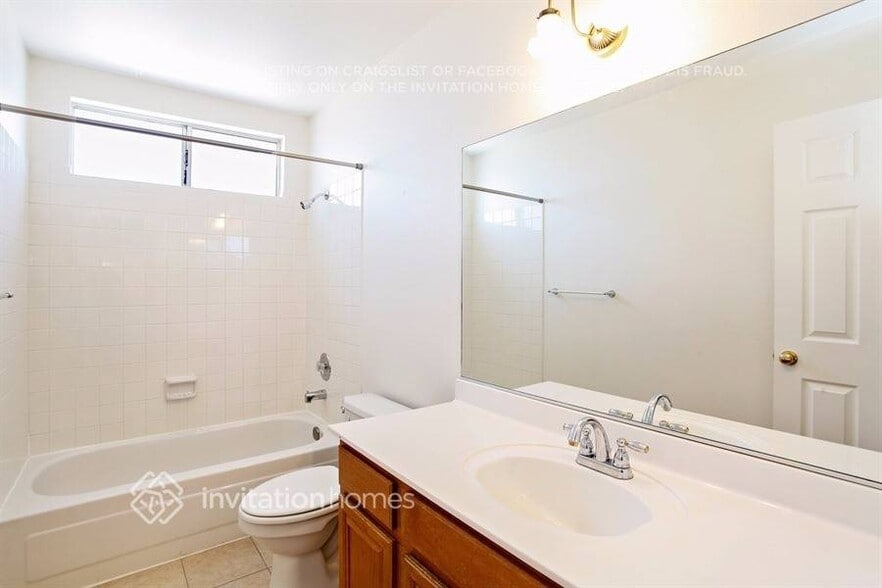 Building Photo - 610 E Eldorado Ln