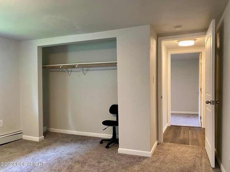 Building Photo - 4504 Juneau St