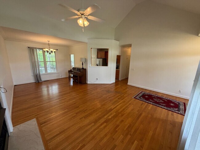 Building Photo - Spacious 3 Bed, 2 Bath Home in Graham, NC - Available for Rent!