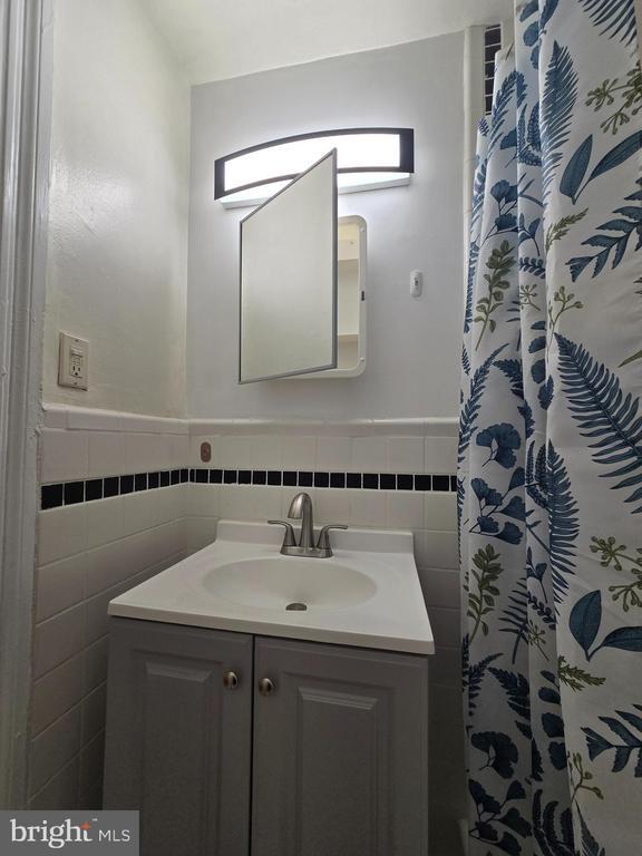 Building Photo - 1324 Locust St