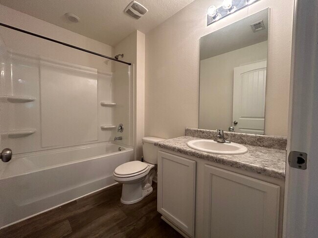 Building Photo - 916 Merganser Way