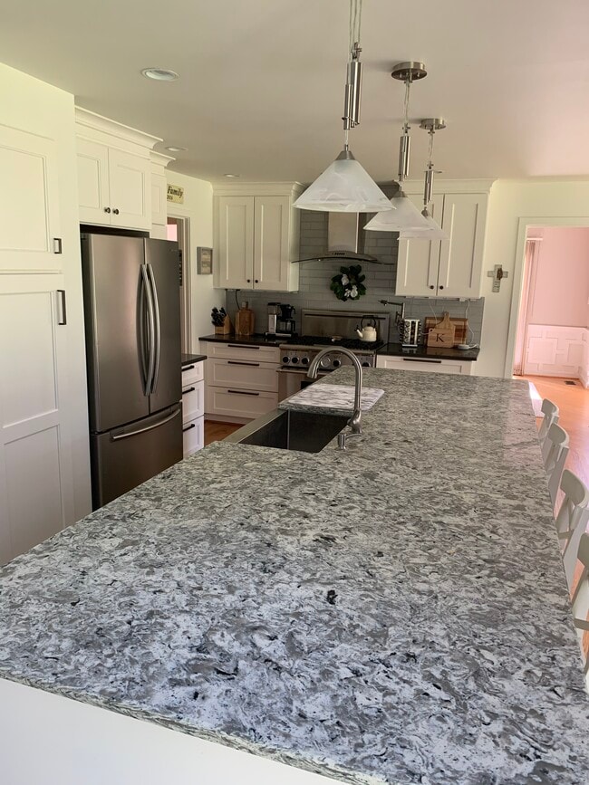 Building Photo - 10304 Snowpine Way