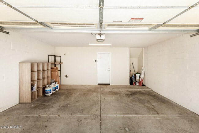 Building Photo - 3426 E Avalon Dr