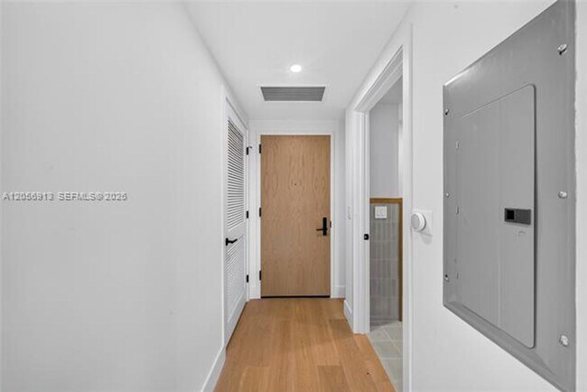 Building Photo - 1176 97th St