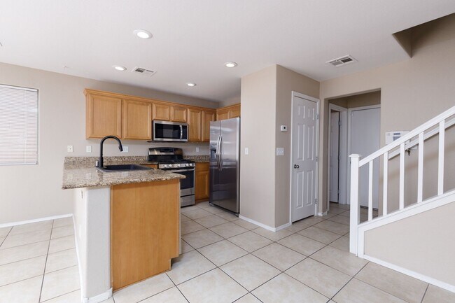 Building Photo - 3 bedroom single family home in Henderson!
