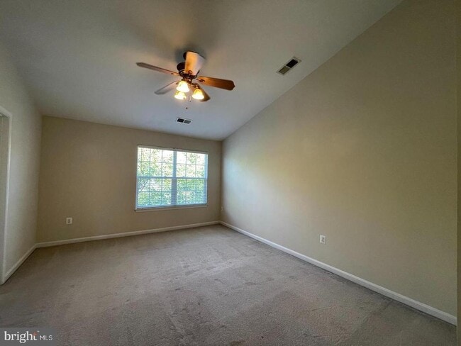 Building Photo - 107 Hemlock Dr